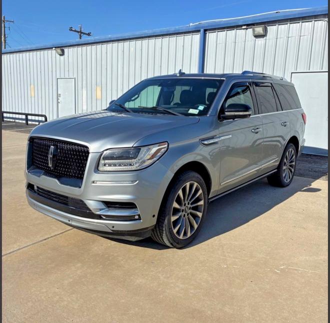 55658996 :رقم المزاد ، 5LMJJ2LT0LEL22530 vin ، 2020 Lincoln Navigator مزاد بيع