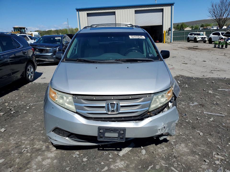 52443646 :رقم المزاد ، 5FNRL5H61DB018387 vin ، 2013 Honda Odyssey مزاد بيع