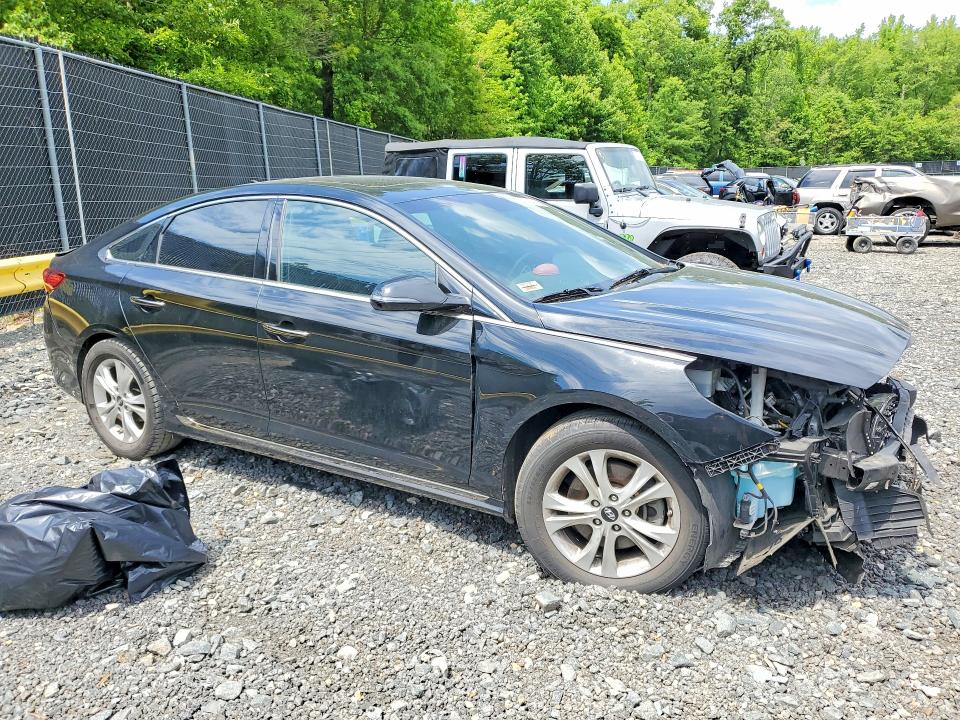 53037456 :رقم المزاد ، 5NPE34AB7JH677233 vin ، 2018 Hyundai Sonata مزاد بيع