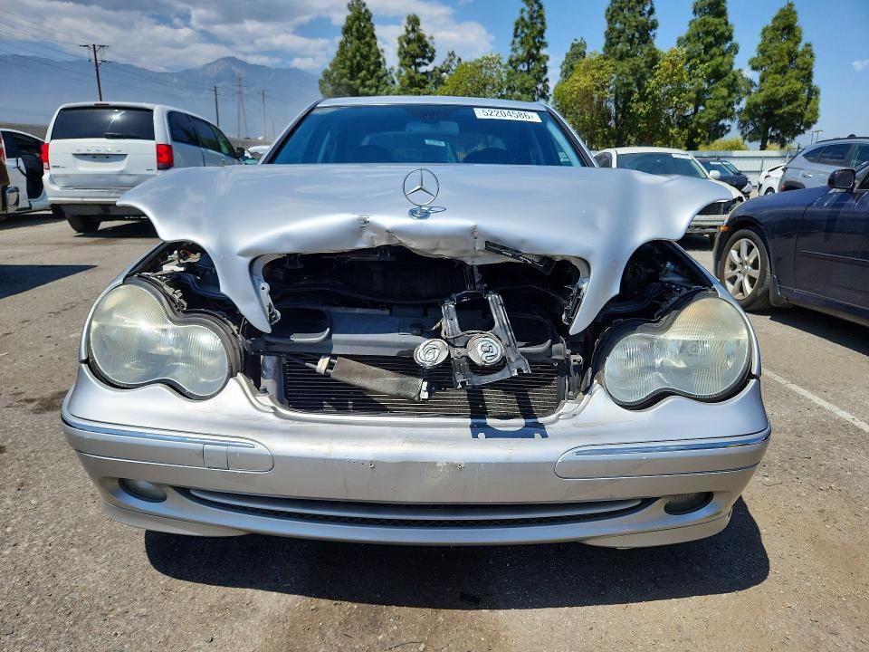 Aukcja sprzedaży 2004 Mercedes-benz C, vin: WDBRF40JX4F549745, numer aukcji: 52204586