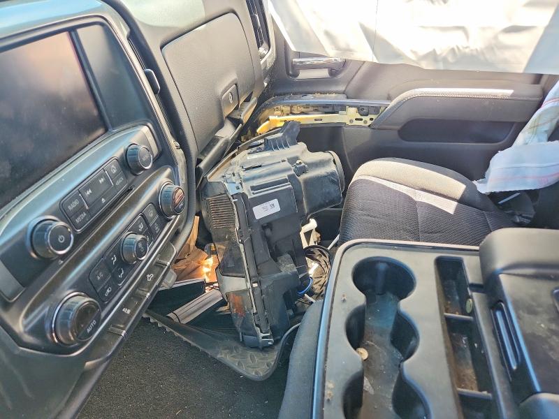 55307896 :رقم المزاد ، 3GCUKREC9JG397370 vin ، 2018 Chevrolet Silverado مزاد بيع