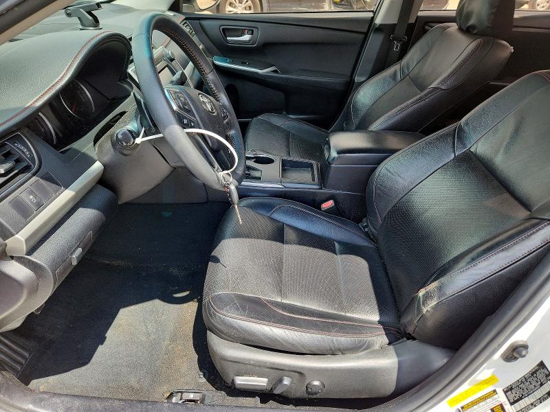 53212476 :رقم المزاد ، 4T1BF1FK8FU008687 vin ، 2015 Toyota Camry مزاد بيع