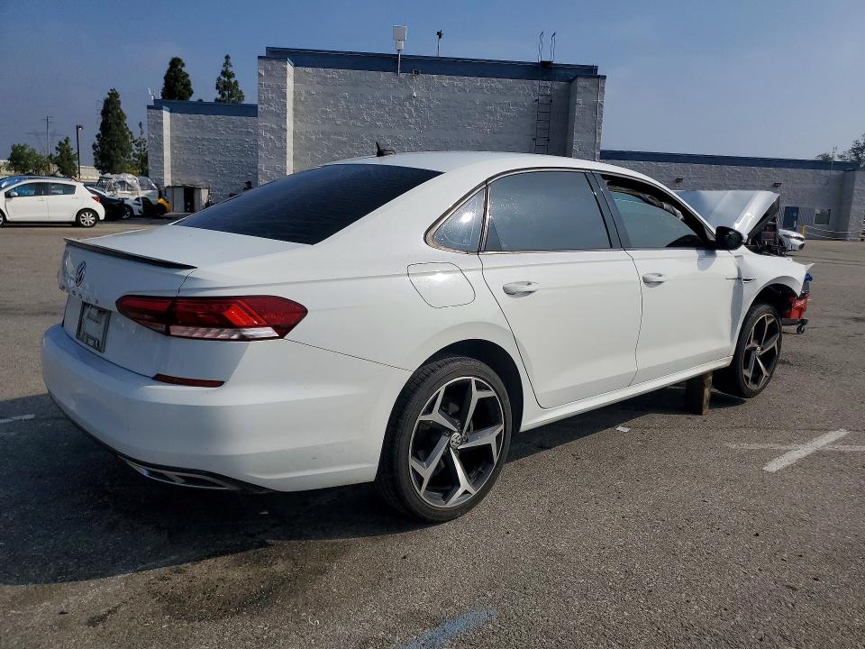 52859536 :رقم المزاد ، 1VWMA7A3XLC018828 vin ، 2020 Volkswagen Passat مزاد بيع