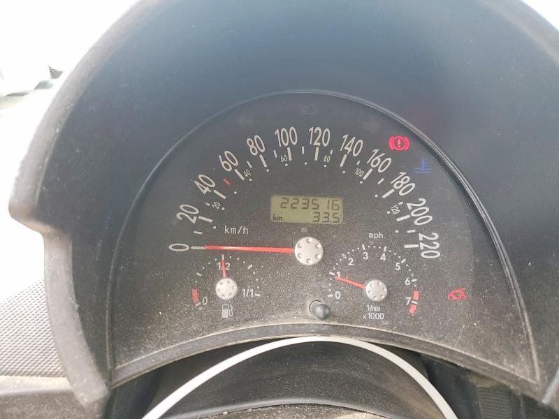 2000 Volkswagen New Beetle მანქანა იყიდება აუქციონზე, vin: 3VWCA21C8YM437717, აუქციონის ნომერი: 52296656