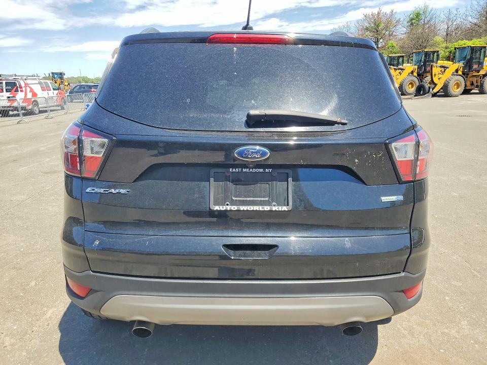 Продаж на аукціоні авто 2018 Ford Escape, vin: 1FMCU9GD0JUC40685, номер лоту: 55107806