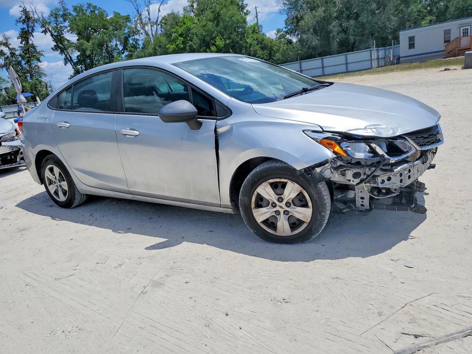 2018 Chevrolet Cruze მანქანა იყიდება აუქციონზე, vin: 1G1BC5SM0J7234847, აუქციონის ნომერი: 52710736