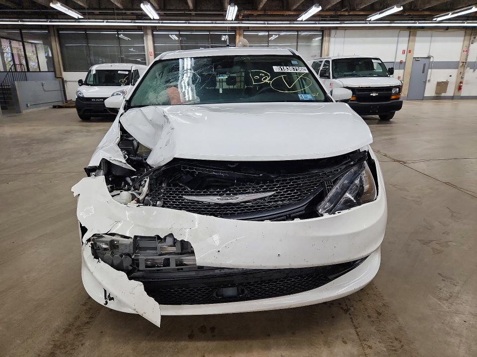 Продаж на аукціоні авто 2023 Chrysler Voyager, vin: 2C4RC1CG0PR511298, номер лоту: 51836756