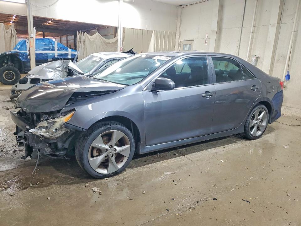 2014 Toyota Camry მანქანა იყიდება აუქციონზე, vin: 4T1BK1FK7EU539518, აუქციონის ნომერი: 52514056