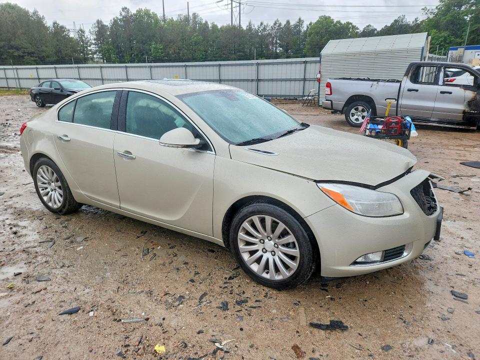 53152486 :رقم المزاد ، 2G4GS5EV2D9223156 vin ، 2013 Buick Regal مزاد بيع