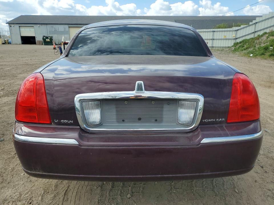 Продаж на аукціоні авто 2006 Lincoln Town Car, vin: 1LNHM81W46Y647578, номер лоту: 52145626