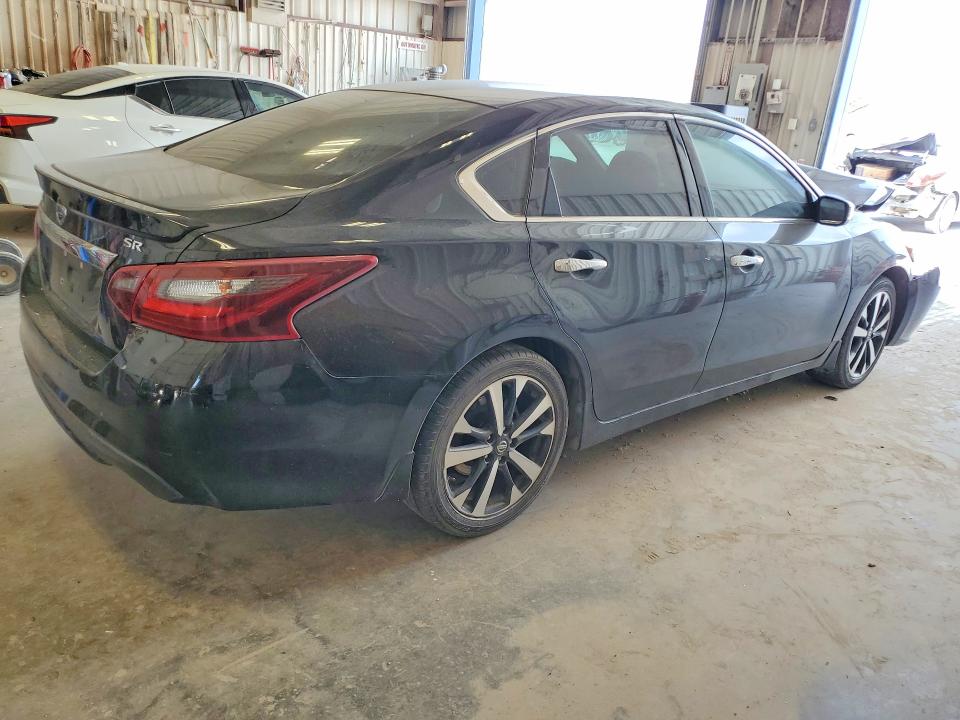 Продажа на аукционе авто 2018 Nissan Altima, vin: 1N4AL3AP2JC135639, номер лота: 53989966
