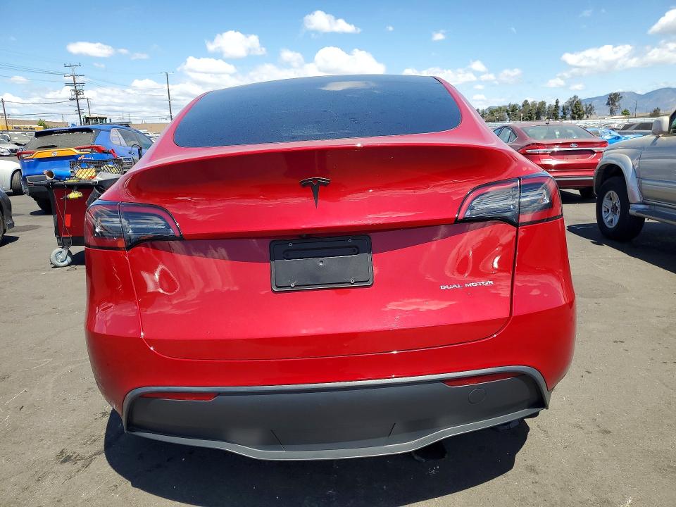 Продажа на аукционе авто 2023 Tesla Model Y, vin: 7SAYGDEEXPF848881, номер лота: 55550026