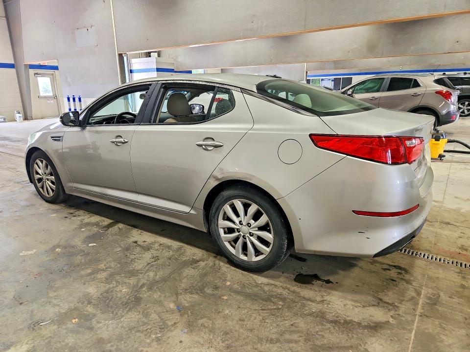 2015 Kia Optima მანქანა იყიდება აუქციონზე, vin: 5XXGM4A72FG443683, აუქციონის ნომერი: 54470406