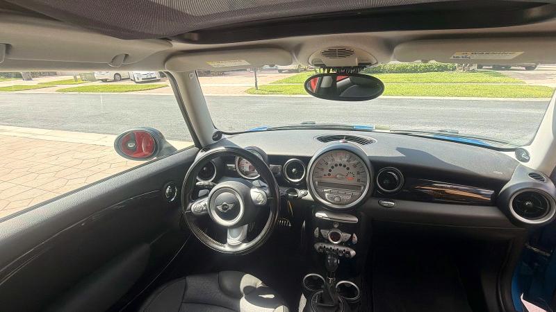 2010 Mini Cooper მანქანა იყიდება აუქციონზე, vin: WMWMF7C52ATZ69697, აუქციონის ნომერი: 53100916