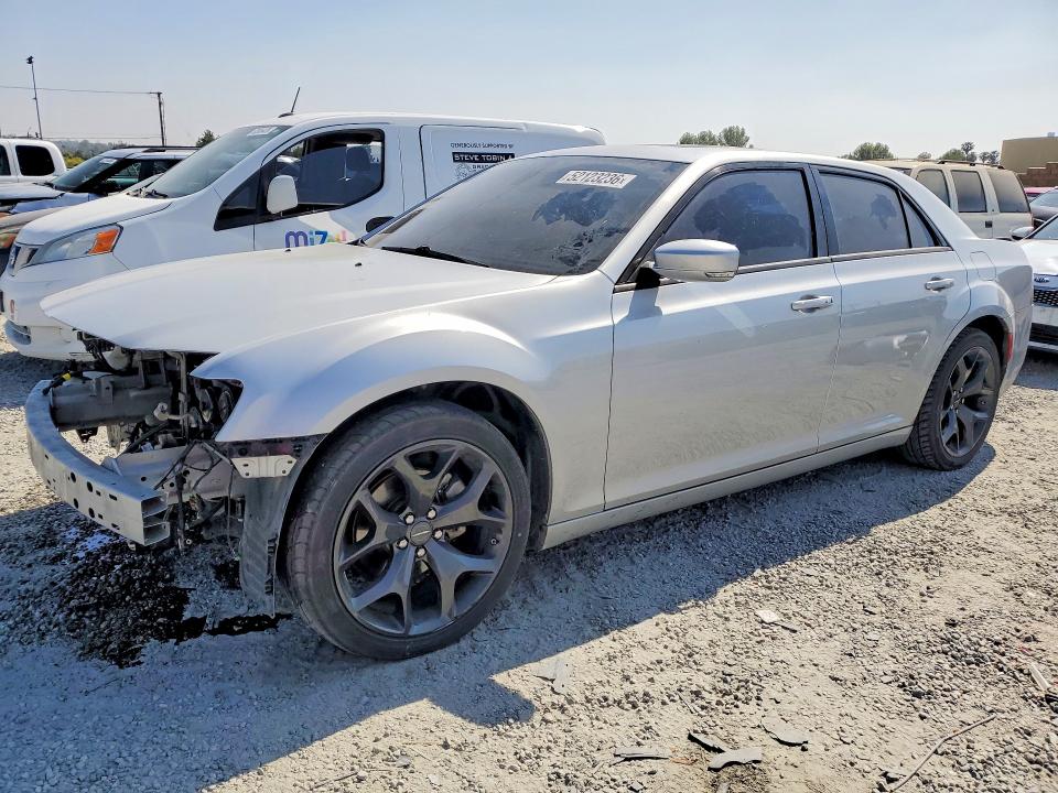 Продажа на аукционе авто 2022 Chrysler 300, vin: 2C3CCABG9NH167582, номер лота: 52123236