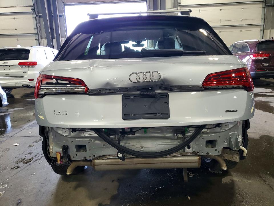 53811756 :رقم المزاد ، WA1BBAFY3N2136070 vin ، 2022 Audi Q5 مزاد بيع