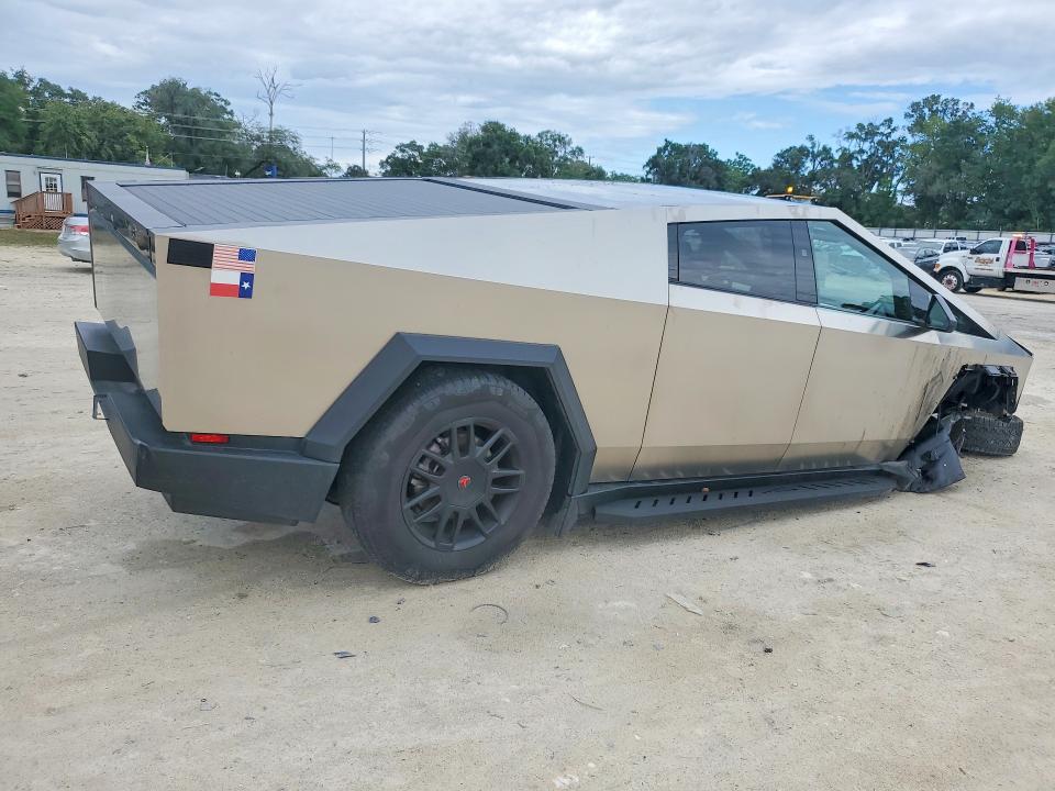 52777546 :رقم المزاد ، 7G2CEHED0RA027880 vin ، 2024 Tesla Cybertruck مزاد بيع