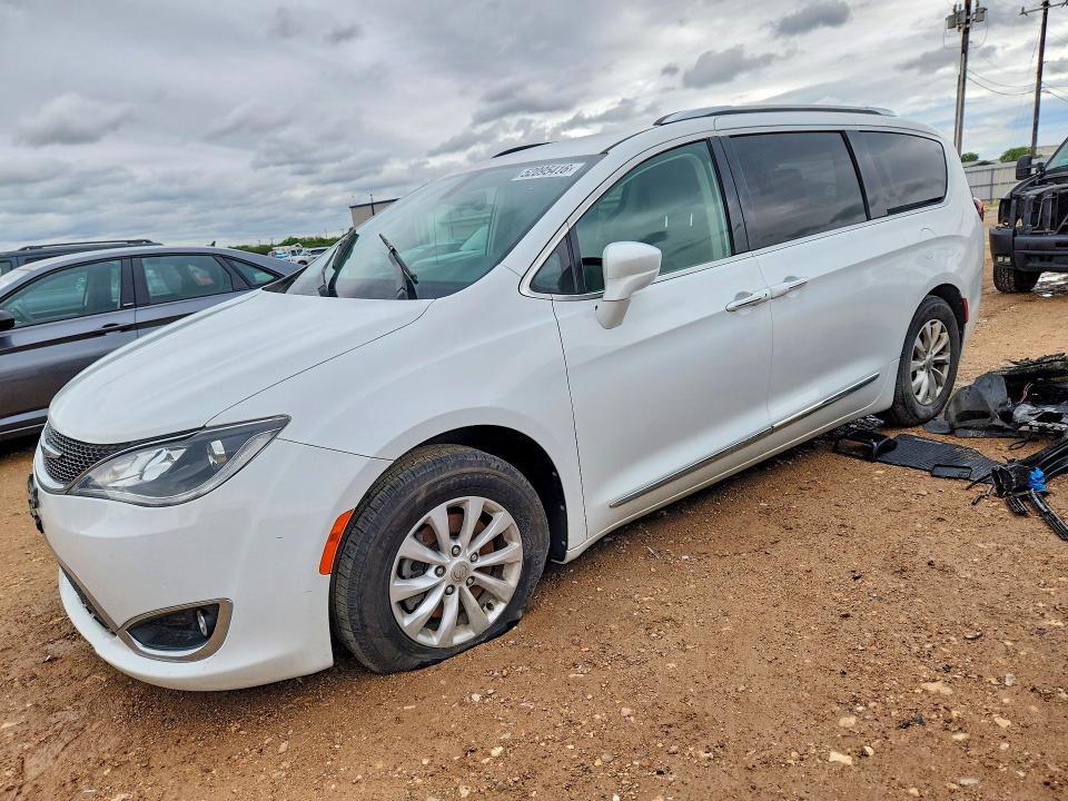 Auction sale of the 2019 Chrysler Pacifica, vin: 2C4RC1BG4KR665720, lot number: 52095416