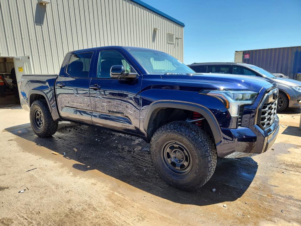 Продажа на аукционе авто 2024 Toyota Tundra, vin: 5TFWC5DB1RX055099, номер лота: 55059006