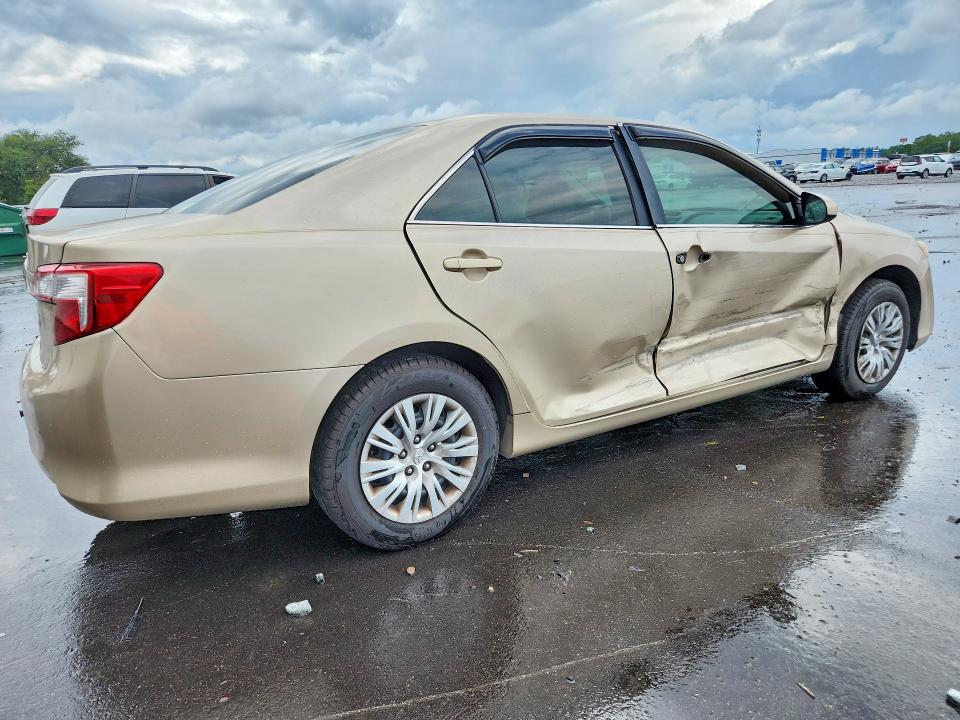 54556336 :رقم المزاد ، 4T1BF1FK0CU607126 vin ، 2012 Toyota Camry مزاد بيع