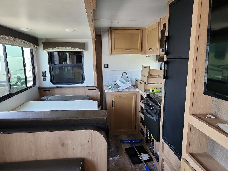 53979186 :رقم المزاد ، 54CTM1T28L4025665 vin ، 2020 Winnebago Minnie مزاد بيع
