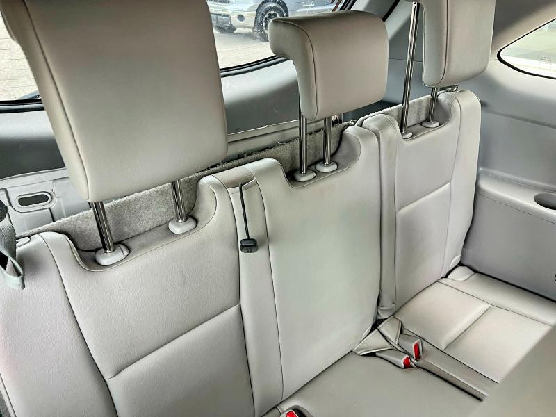 Auction sale of the 2019 Toyota Highlander, vin: 5TDJZRFH4KS588142, lot number: 55097866