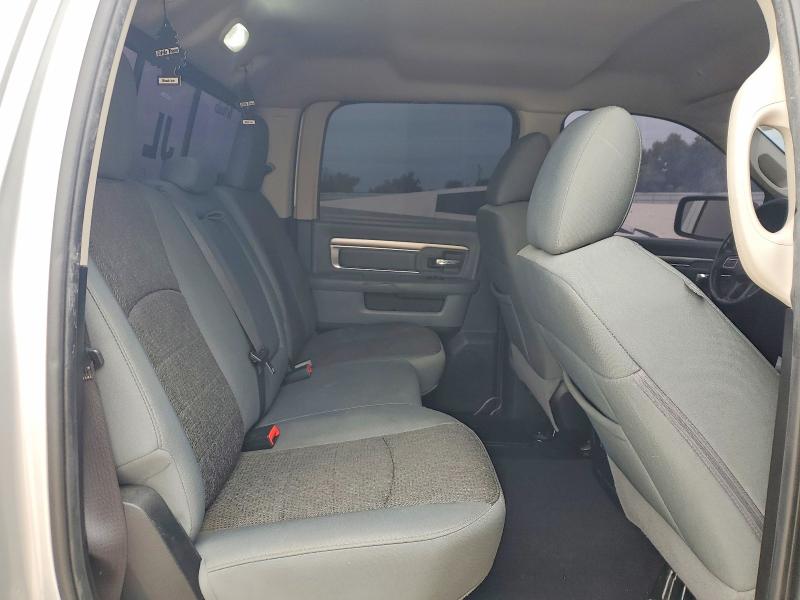 52844166 :رقم المزاد ، 3C6RR7LT9JG168073 vin ، 2018 Ram 1500 مزاد بيع