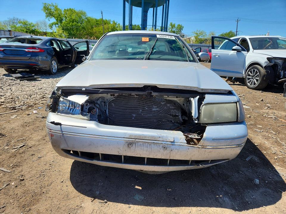 Aukcja sprzedaży 2001 Ford Crown Victoria, vin: 2FAFP71W51X197399, numer aukcji: 53247736