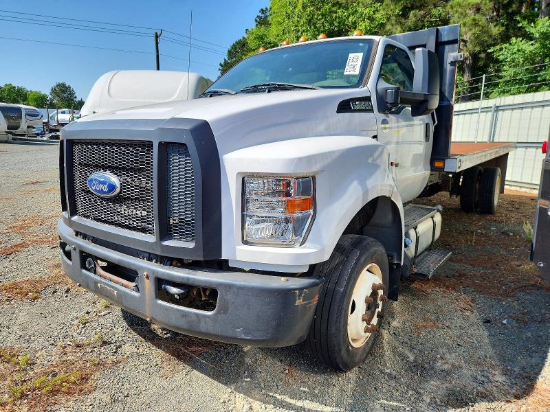 53467656 :رقم المزاد ، 1FDNF6EC4JDF00209 vin ، 2018 Ford F650 مزاد بيع