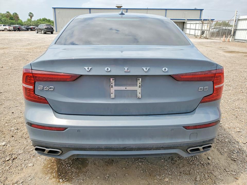 2022 Volvo S60 მანქანა იყიდება აუქციონზე, vin: 7JRL12FM7NG172476, აუქციონის ნომერი: 52439886