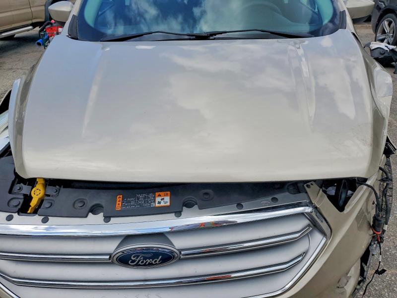 55120206 :رقم المزاد ، 1FMCU9GD2HUE45225 vin ، 2017 Ford Escape مزاد بيع