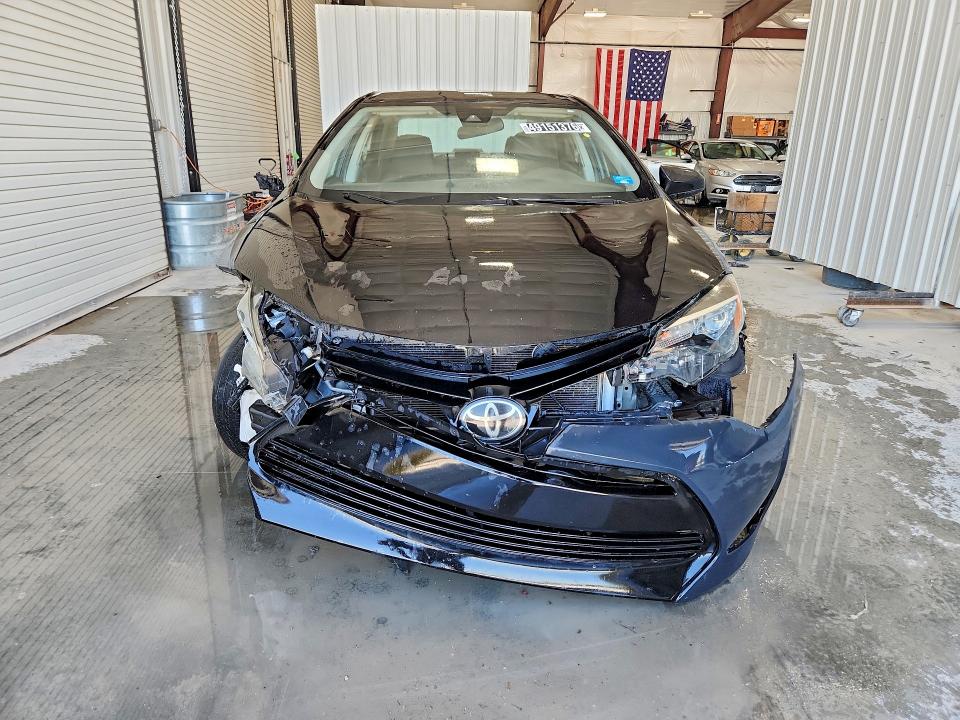 2018 Toyota Corolla მანქანა იყიდება აუქციონზე, vin: 5YFBURHE3JP855798, აუქციონის ნომერი: 49151376