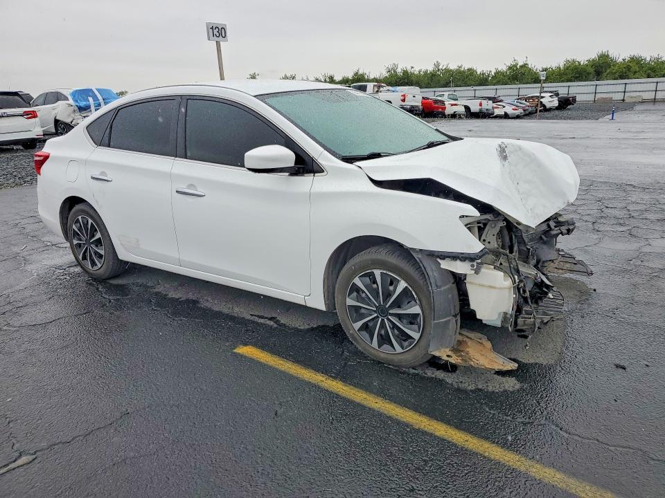 55117026 :رقم المزاد ، 3N1AB7AP4JY228936 vin ، 2018 Nissan Sentra مزاد بيع