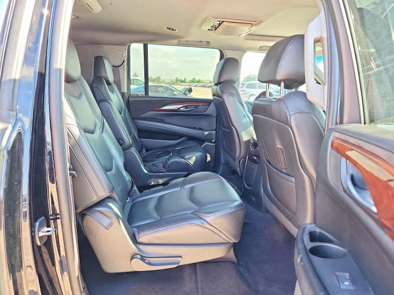 53559206 :رقم المزاد ، 1GYS4SKJ3FR651393 vin ، 2015 Cadillac Escalade مزاد بيع