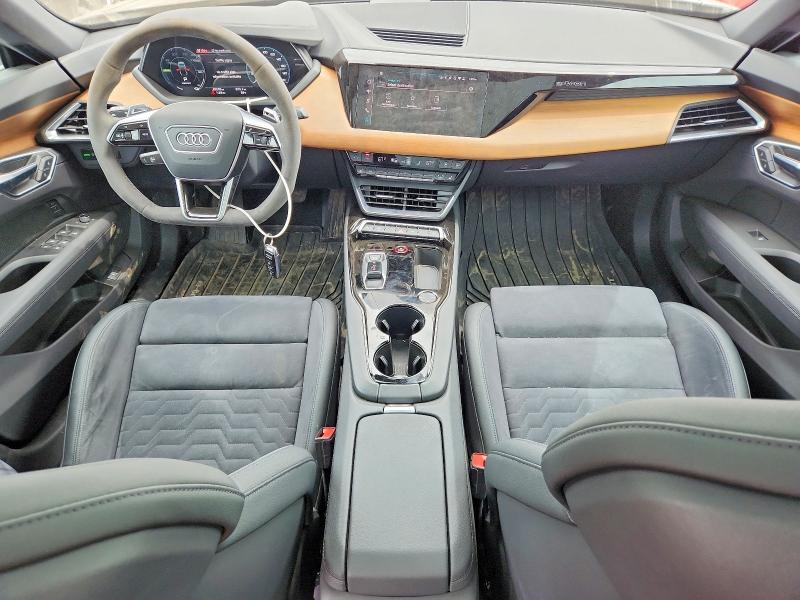 54229076 :رقم المزاد ، WAUFJBFW4P7002718 vin ، 2023 Audi E-tron Gt مزاد بيع