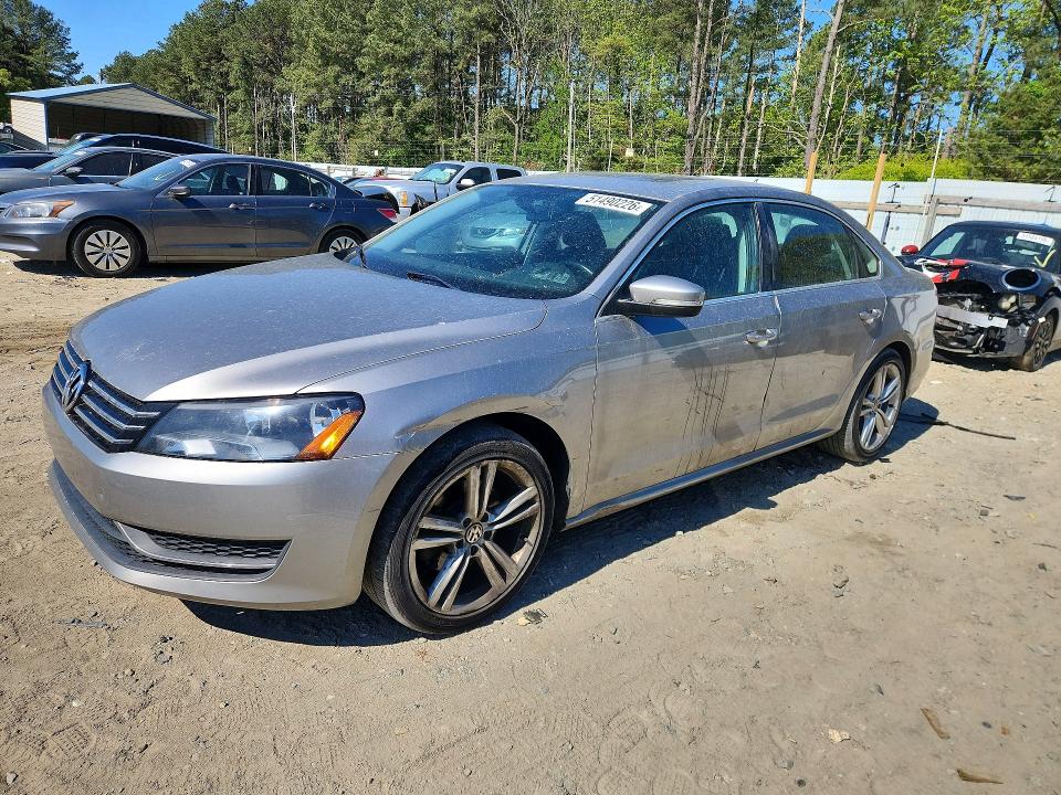 51490226 :رقم المزاد ، 1VWBS7A32EC046582 vin ، 2014 Volkswagen Passat مزاد بيع