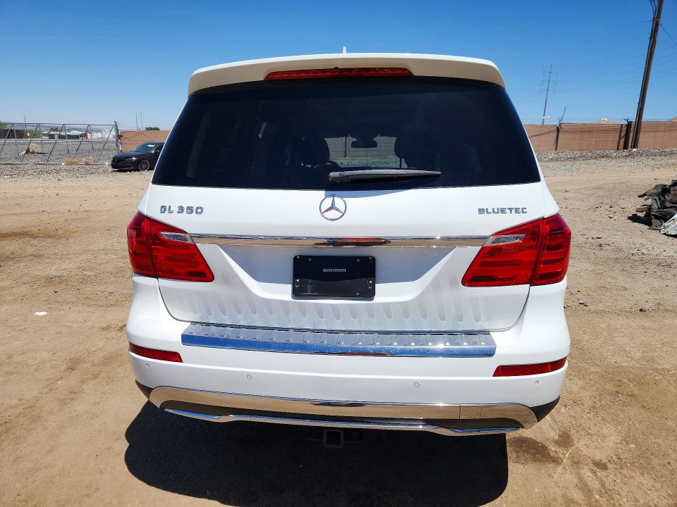 Продажа на аукционе авто 2016 Mercedes-benz Gl, vin: 4JGDF2EE9GA688774, номер лота: 53753386