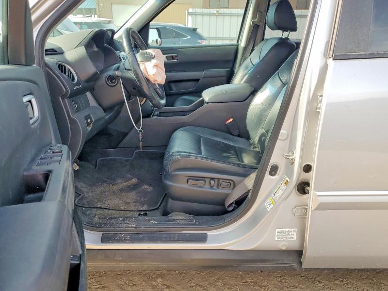 52537556 :رقم المزاد ، 5FNYF4H5XFB022316 vin ، 2015 Honda Pilot مزاد بيع