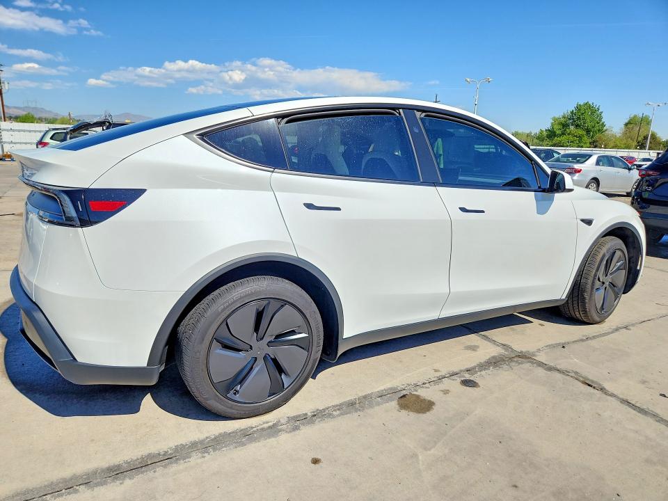 2026 Tesla Model Y მანქანა იყიდება აუქციონზე, vin: 7SAYGDED9TF417000, აუქციონის ნომერი: 53353726