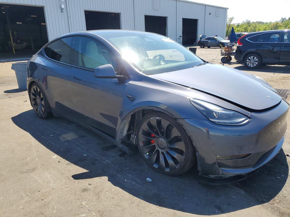 51613886 :رقم المزاد ، 7SAYGDEF9PF749462 vin ، 2023 Tesla Model Y مزاد بيع