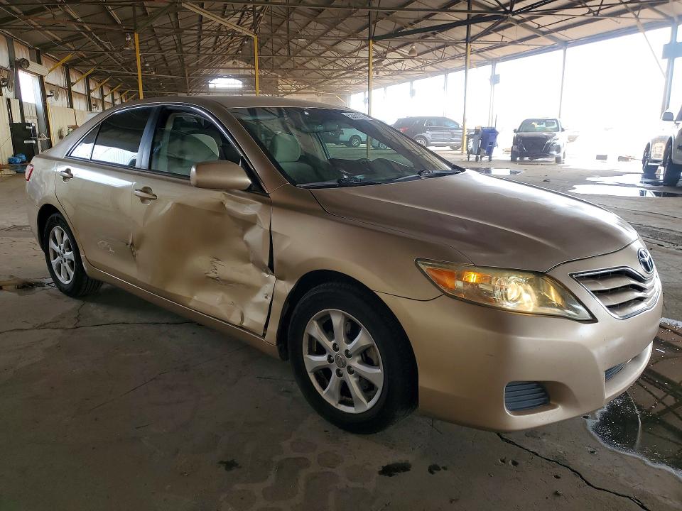 53351256 :رقم المزاد ، 4T1BF3EK3BU648605 vin ، 2011 Toyota Camry مزاد بيع
