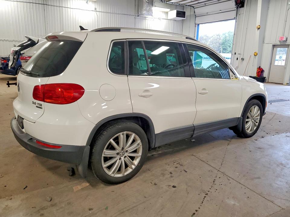 53888036 :رقم المزاد ، WVGBV3AX5DW587169 vin ، 2013 Volkswagen Tiguan مزاد بيع