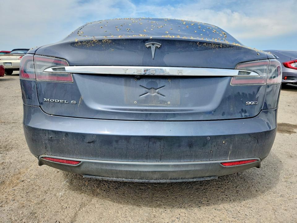53249536 :رقم المزاد ، 5YJSA1E21GF131973 vin ، 2016 Tesla Model S مزاد بيع
