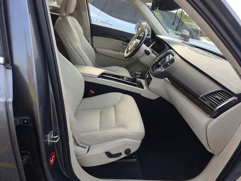 54906496 :رقم المزاد ، YV4A22PK1H1112147 vin ، 2017 Volvo Xc90 مزاد بيع