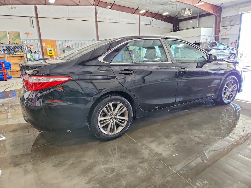 Aukcja sprzedaży 2015 Toyota Camry, vin: 4T1BF1FKXFU002700, numer aukcji: 52295366