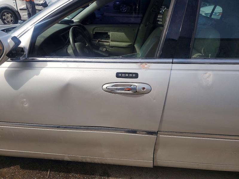 Продаж на аукціоні авто 2003 Lincoln Town Car, vin: 1LNHM82W83Y604808, номер лоту: 53097236