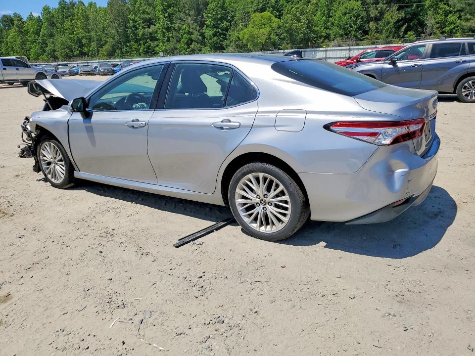 53369796 :رقم المزاد ، 4T1B11HK3KU709160 vin ، 2019 Toyota Camry مزاد بيع