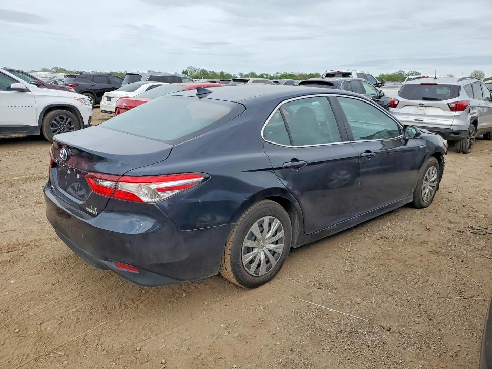 Auction sale of the 2021 Toyota Camry Hybrid, vin: 4T1C31AK5MU557586, lot number: 54795256