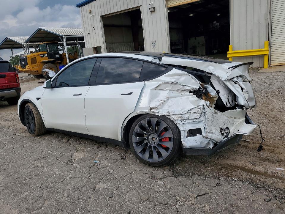 55432786 :رقم المزاد ، 7SAYGDEFXNF539918 vin ، 2022 Tesla Model Y مزاد بيع