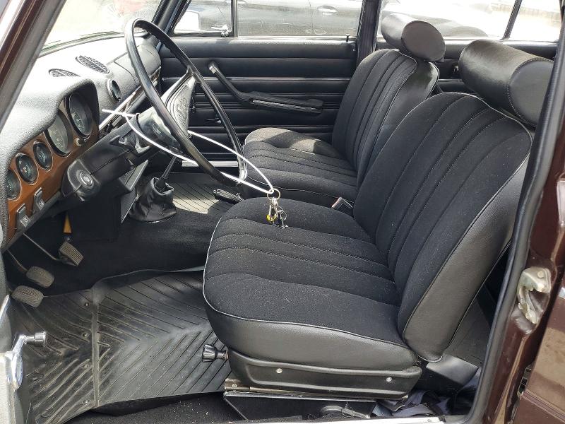 52069086 :رقم المزاد ، XTA210630J2012587 vin ، 1988 Lada Niva مزاد بيع